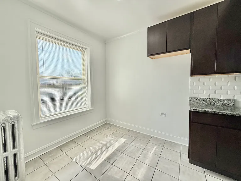 2206 W Rosemont Ave #2 — Photo 5