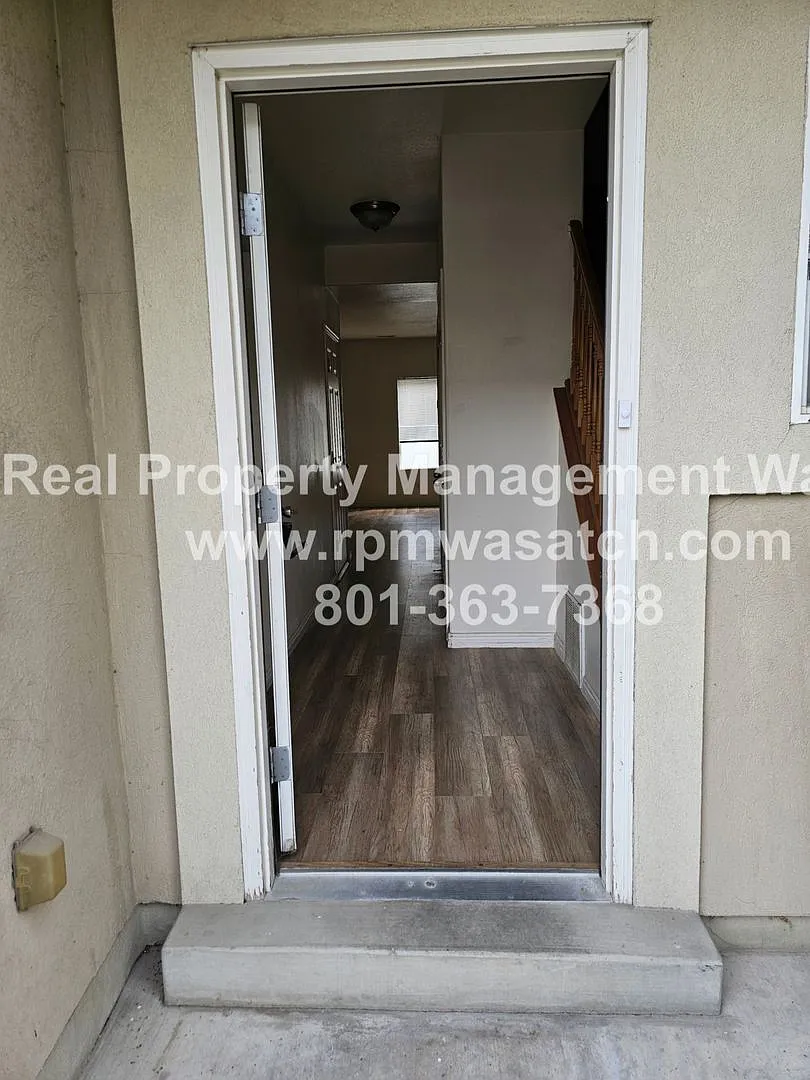 Come See This 3 Bedroom 2.5 Bathroom Town Home in West Valley City — Photo 3