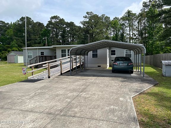 3rd image of 110 Croatan Drive