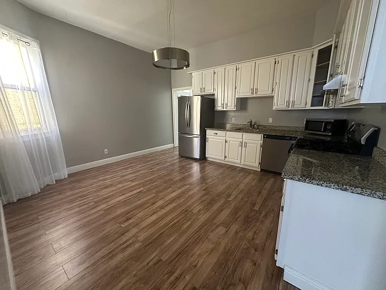 523 San Mateo Ave — Photo 13