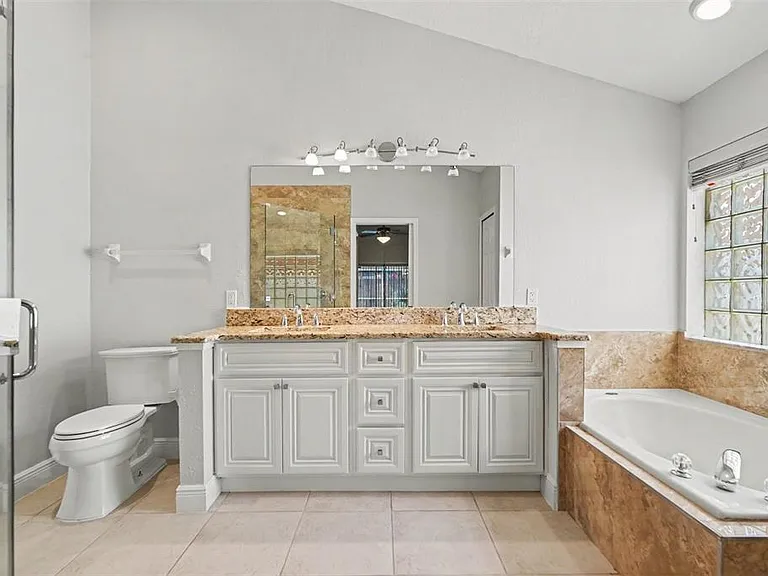 11504 Wellman Dr — Photo 20