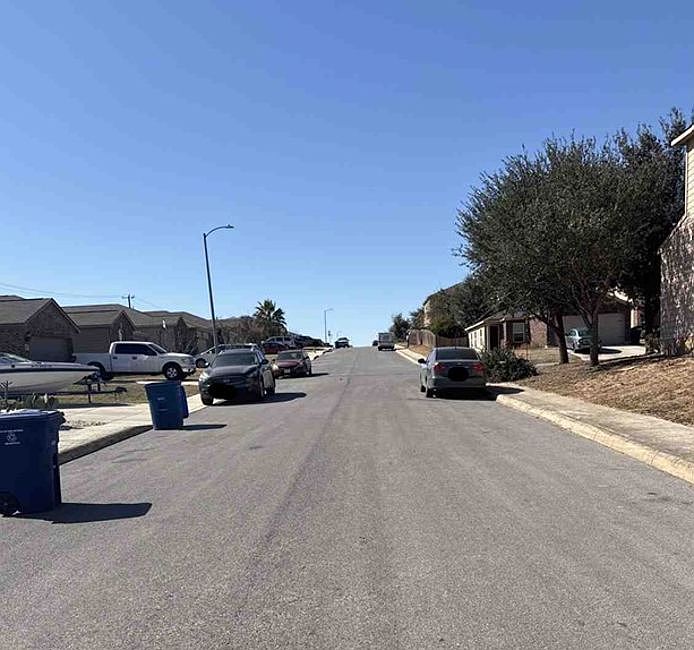 Exterior Neighborhood (street photo)