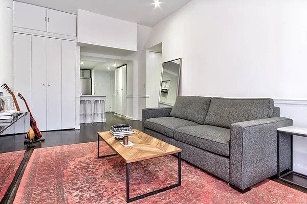 Rented by R New York | media 31