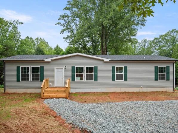 1524 Huntington Dr, Bedford, VA 24523