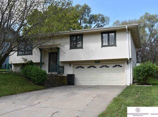 2226 N 204th Ter, Elkhorn, NE 68022