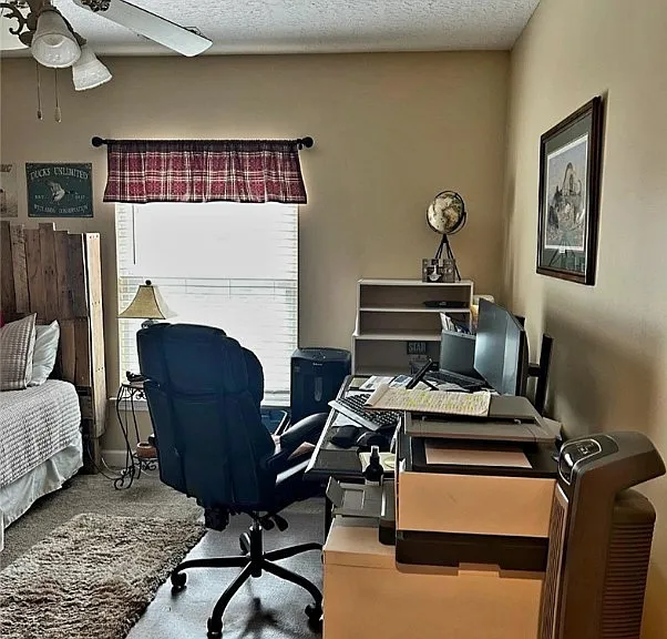 111 Meadowlark Cir — Photo 15