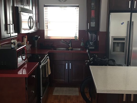 5th image of 650 Pennsylvania Ave APT 19