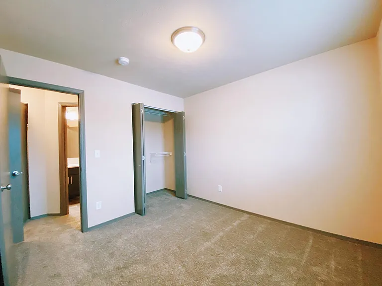 1210 N Bell St — Photo 20