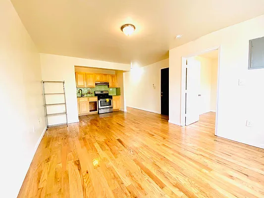 Rented by Blue Egg Realty Corp | media 19