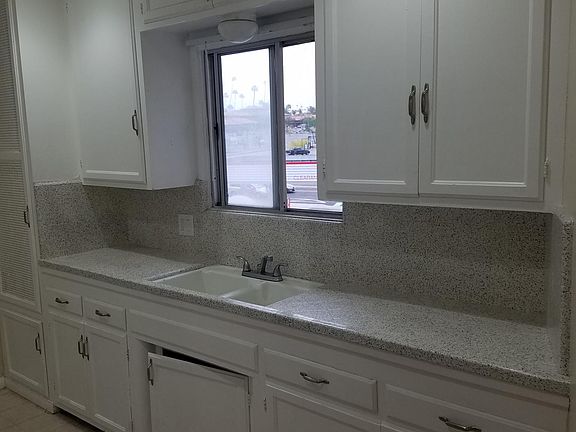 5th image of 7936 La Mesa Blvd APT A