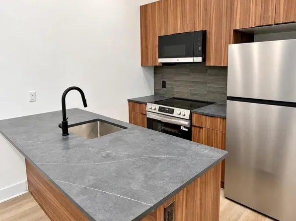 5633 Sansom St, Philadelphia, PA 19139
