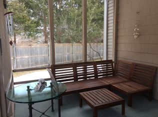 90 Worcester Ave, Riverside, RI 02915