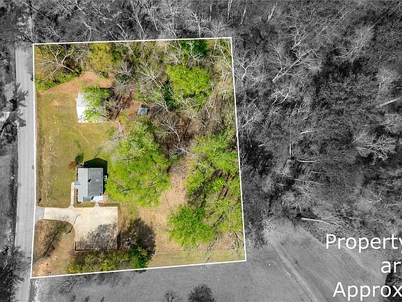 5th image of 519 Moore Rd