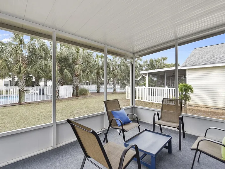 11815 Seashore Ln — Photo 15