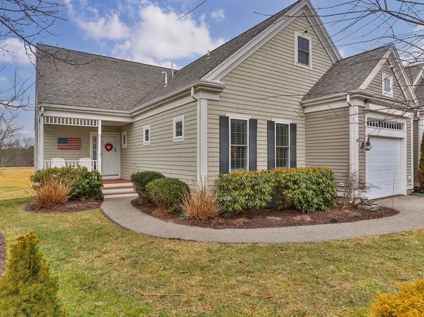 15 Amberwood Court, Monument Beach, MA 02553