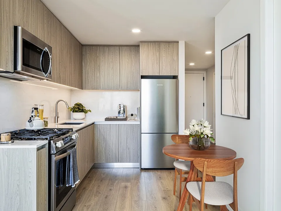 54 Crown St #Penthouse 12