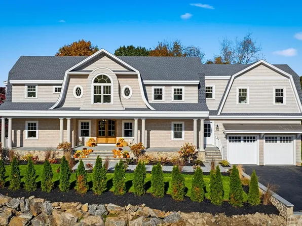 2 Beacon Hill Rd, Marblehead, MA 01945