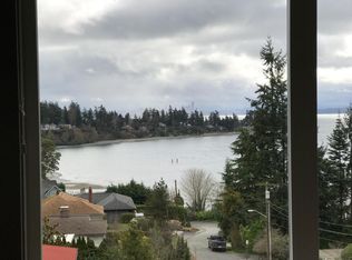 900 Winslow Way E #1, Bainbridge Island, WA 98110