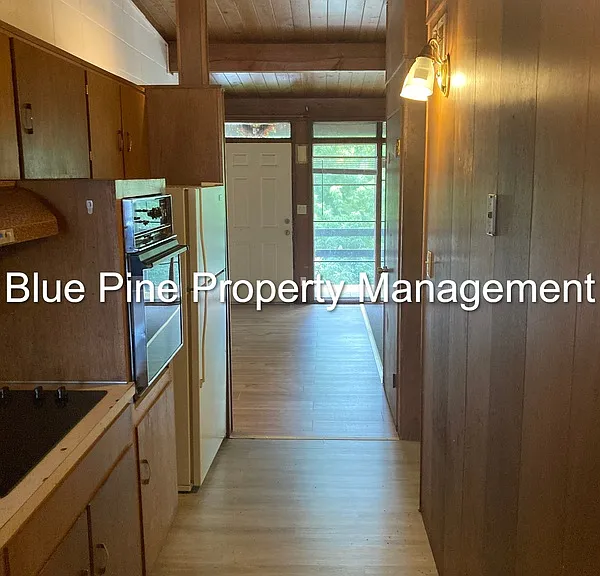 390 W 14th St #6 — Photo 4
