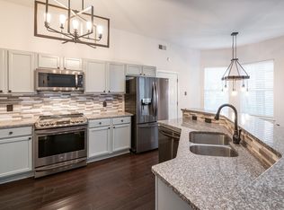 6820 Charter Hills Rd, Charlotte, NC 28277