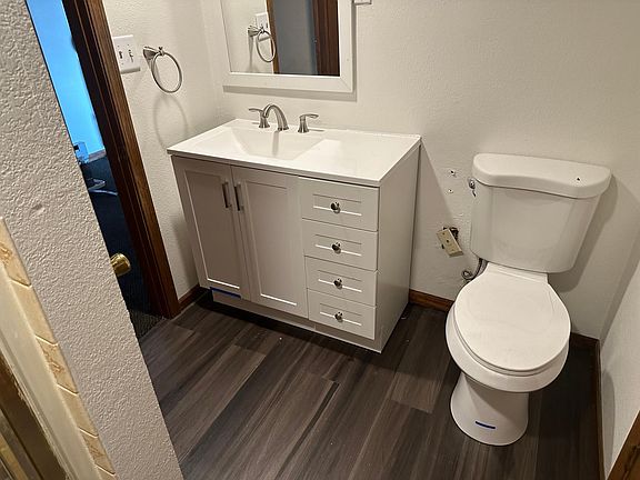 Bath full with large storage closet