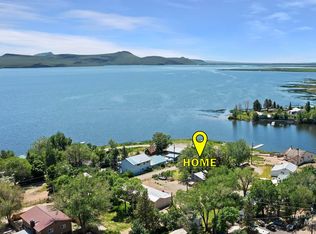 109 W 1st St, Shoshone, ID 83352