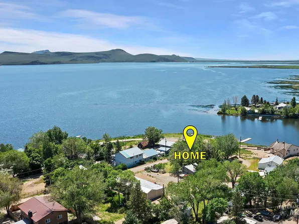 109 W 1st St, Shoshone, ID 83352