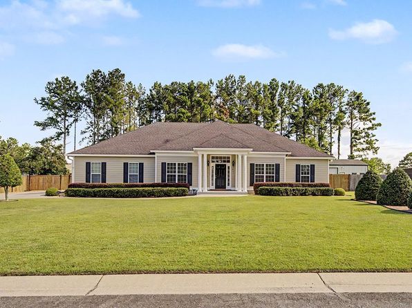 3807 Chris Cir