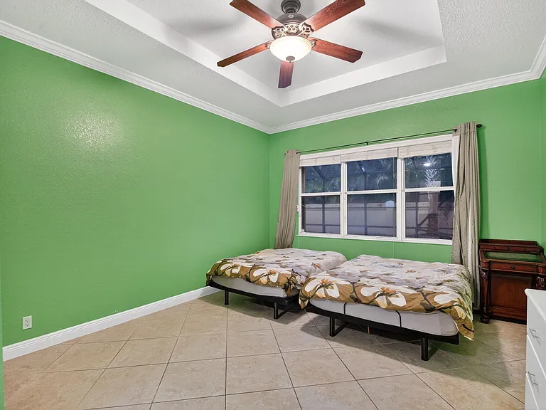 10247 Isle Wynd Ct — Photo 53