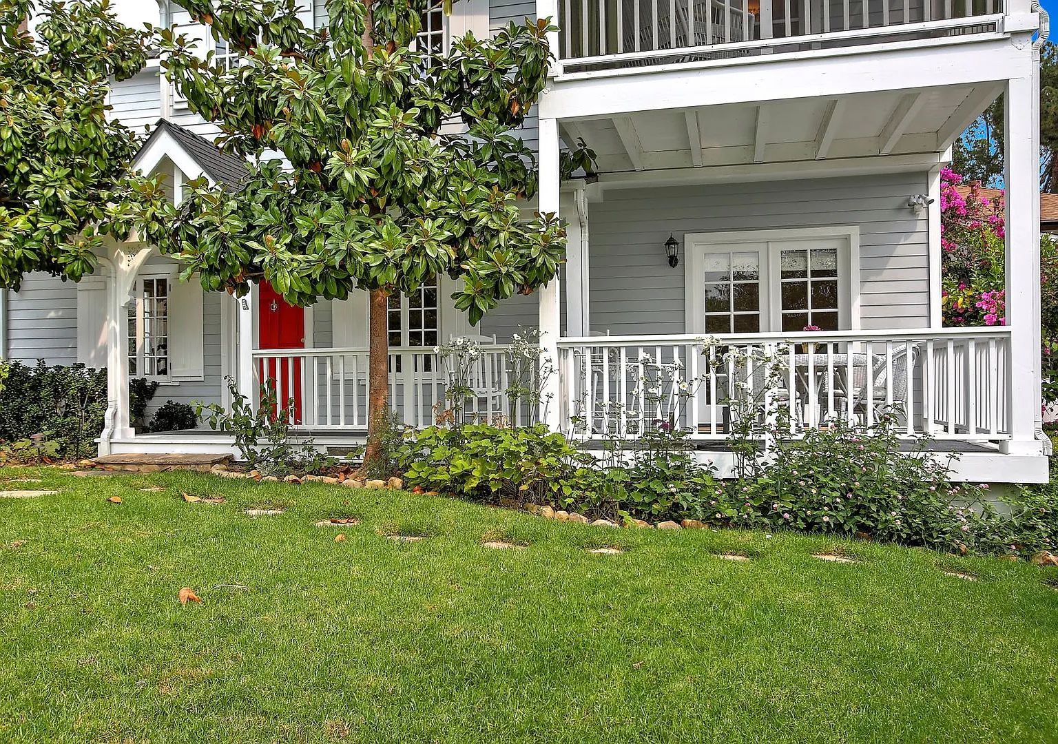 Picturesque Santa Barbara Country Cottage in Prime location! — Photo 2