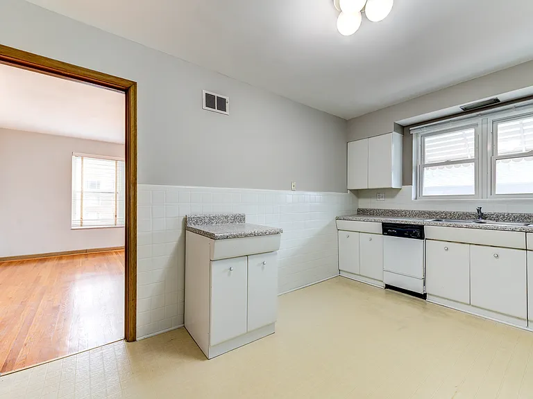 8710 Delmar Blvd #2F — Photo 15
