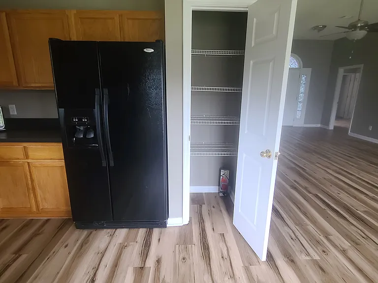 103 Foxwood Dr — Photo 4