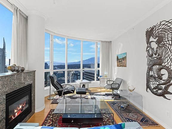 5th image of 1111 Pender St #3705