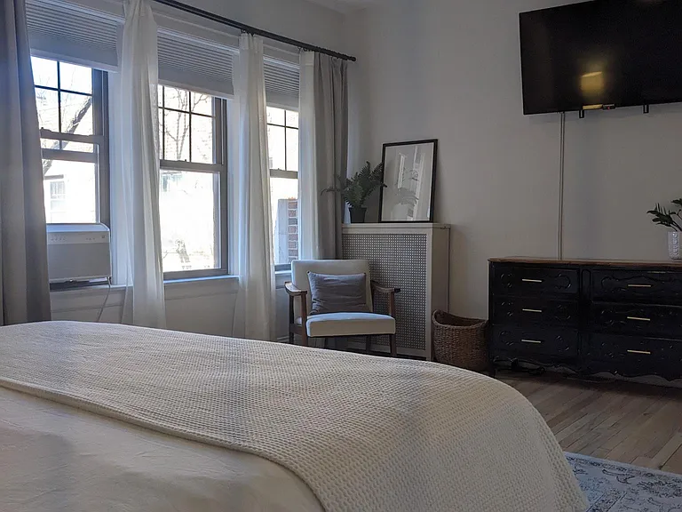 5459 S Ingleside Ave #3S — Photo 13