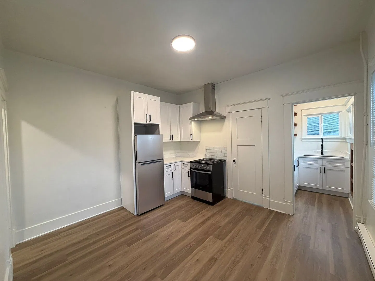 2018 Colby- 3 Unit — Photo 3