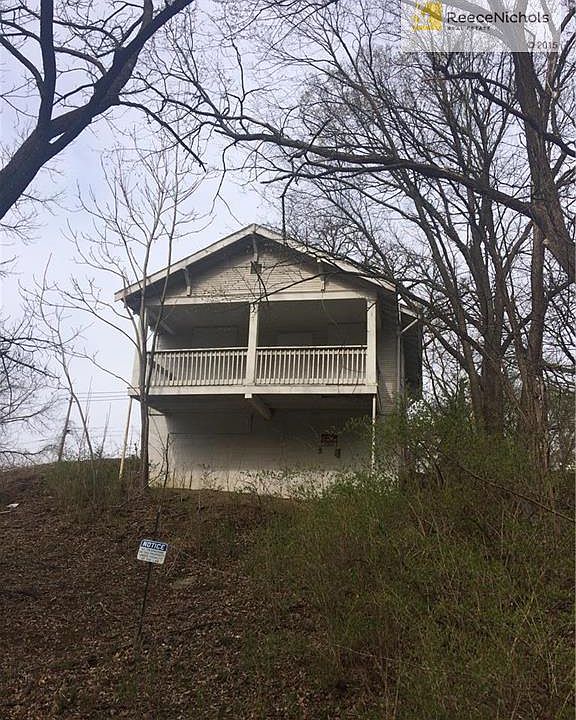 1st image of 8622 Woodland Ave
