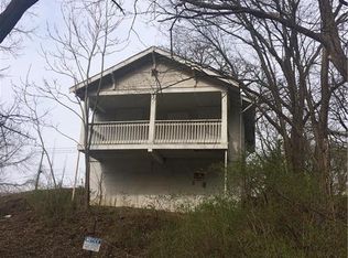 8622 Woodland Ave, Kansas City, MO 64131