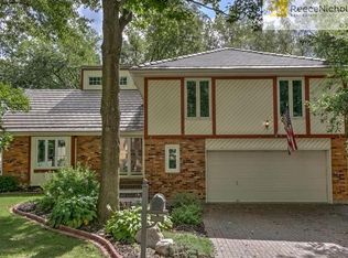 5801 NE Peach Tree Ln, Kansas City, MO 64119