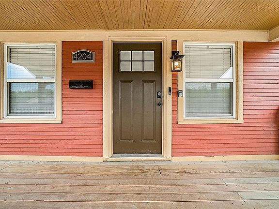 3rd image of 4204 Paseo Blvd