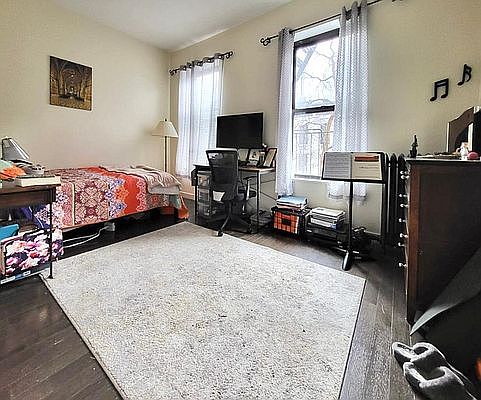 1st image of 75 W 71st St APT 2A