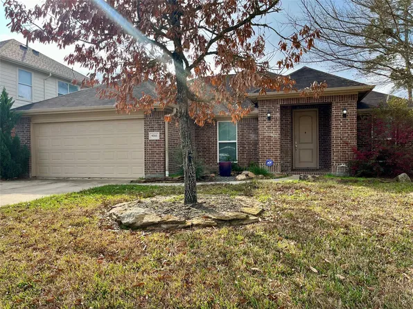 9311 E Lakeside Dr, Magnolia, TX 77354