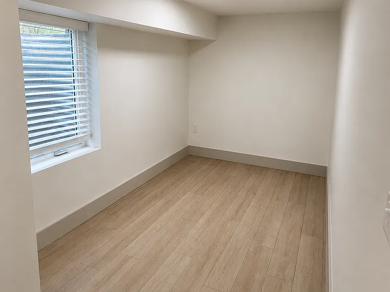 1116 Trigg St — Photo 12