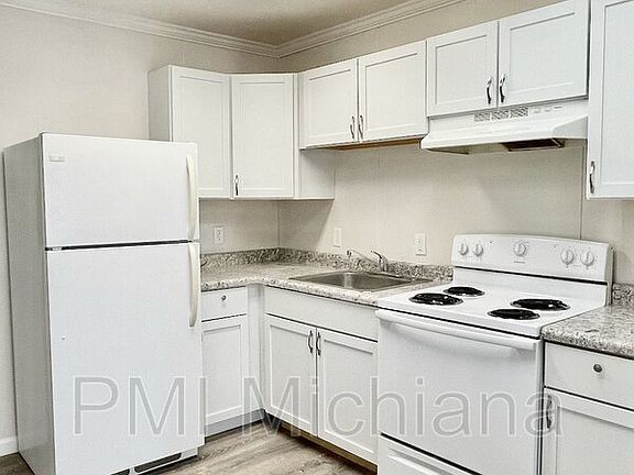 5th image of 1933 Greenock St