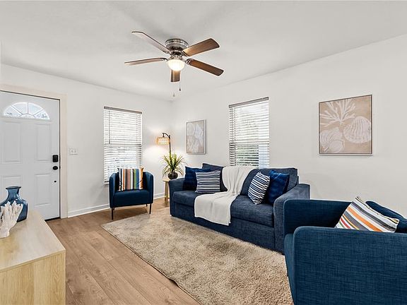 4th image of 3906 N Ola Ave #3906