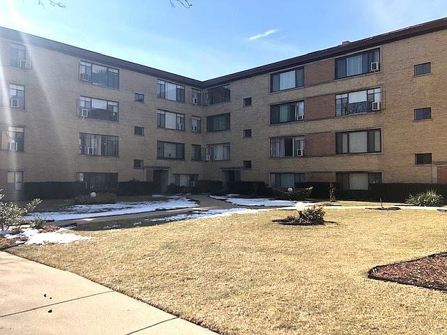 1st image of 7546 N Bell Ave APT 2E