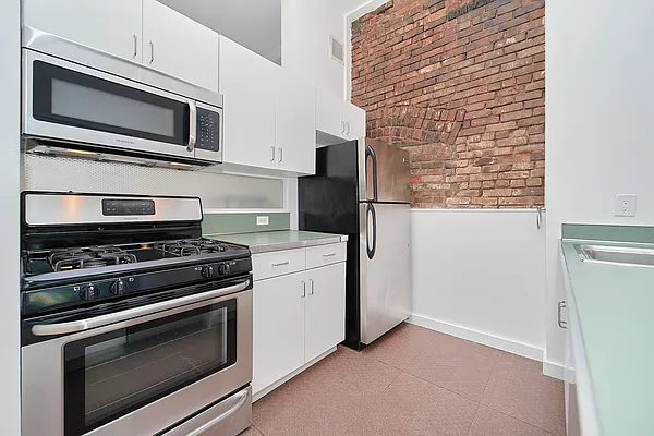 Rented by Living New York | media 17