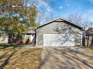 1608 S Red Oaks St, Wichita, KS 67207