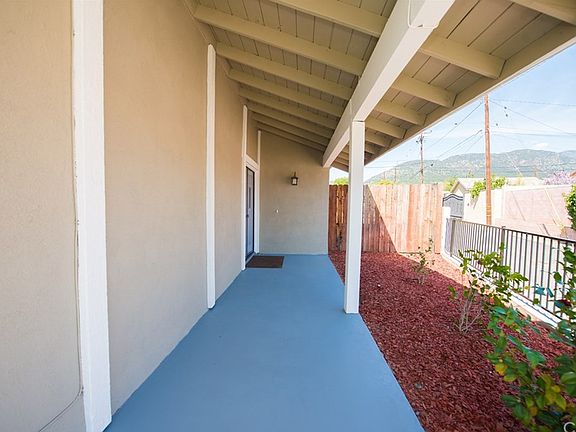 3rd image of 1657 La Mesa Dr