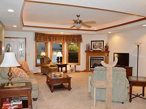 3rd image of 306 Driftwood Dr