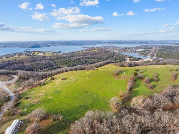 1423 State Highway 265, Hollister, MO 65672